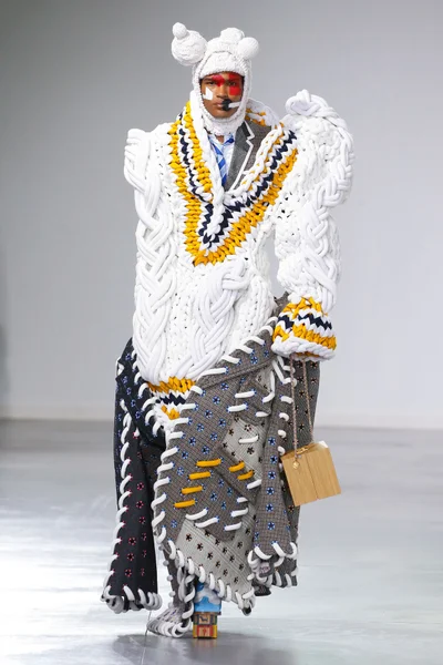 Look 39